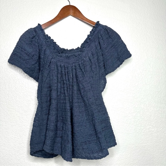 Free People Women's M Thrills And Frills Off Shoulder Top in Navy Boho Lace - Picture 3 of 9